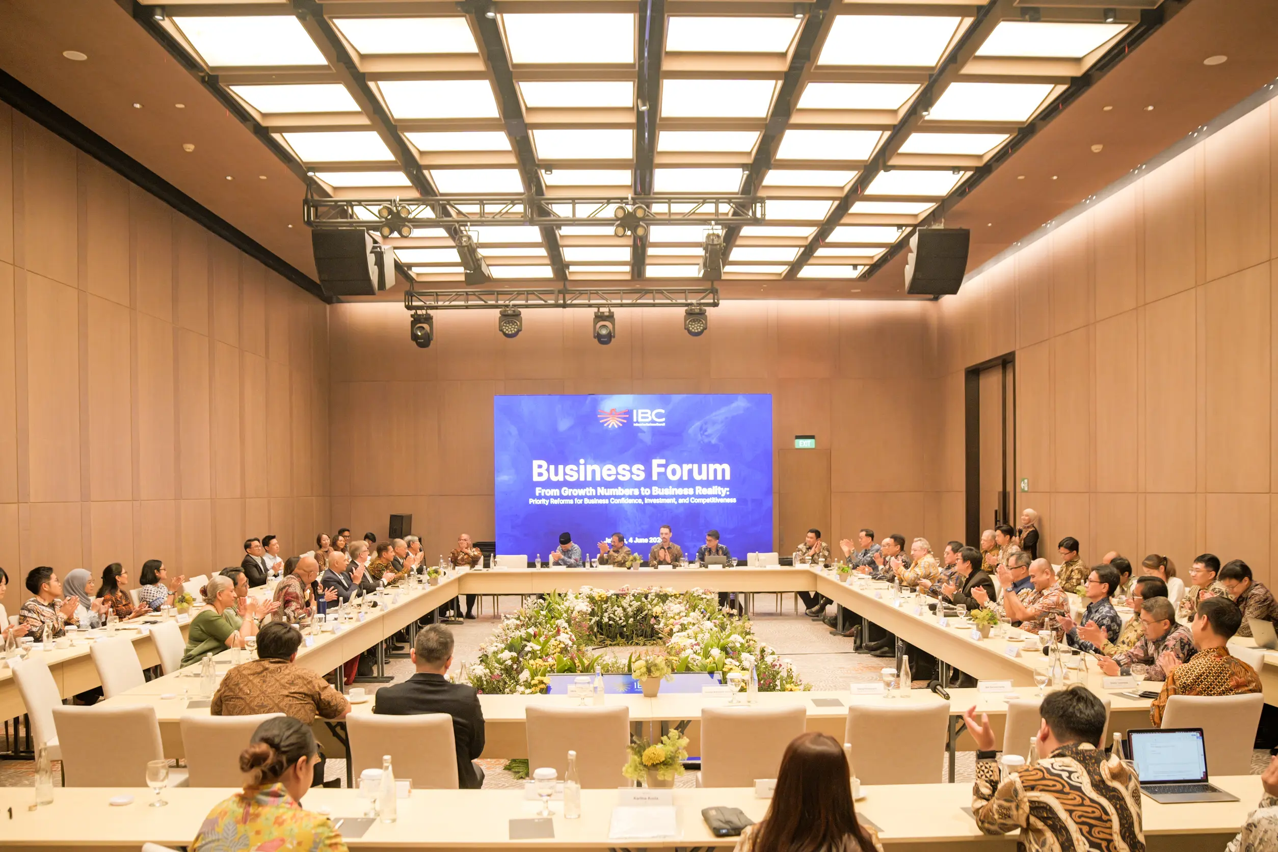 From Growth Numbers to Business Reality: Priority Reforms for Business Confidence, Investment, and Competitiveness