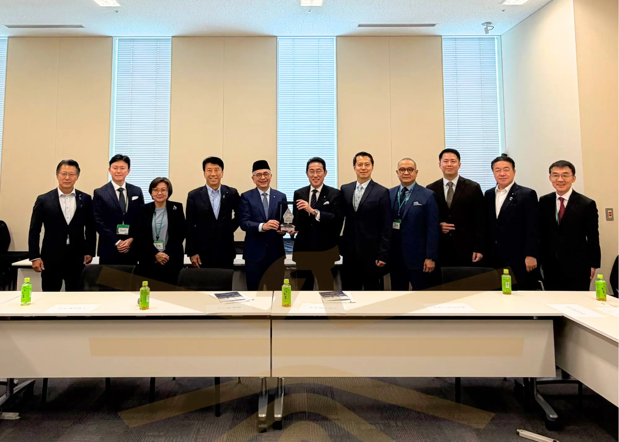 IBC Meets Japan’s Former Prime Minister Fumio Kishida to Discuss Regional Energy Resilience